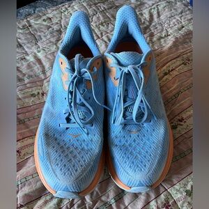 HOKA Clifton 9, Women’s Size 10.5
